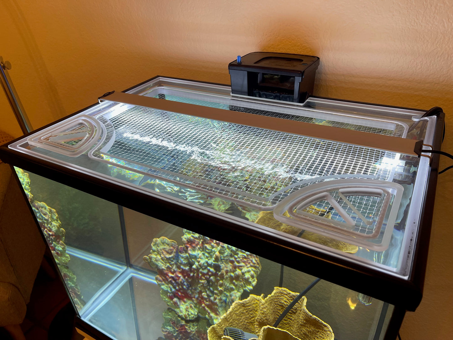 Visio 28 Aquarium Lid - Salty Lids